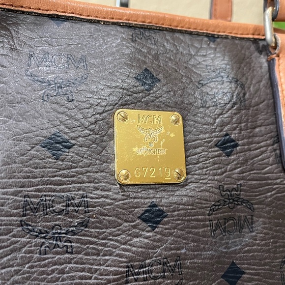 MCM BROWN VISETOS TOTE BAG - Picture 3 of 16